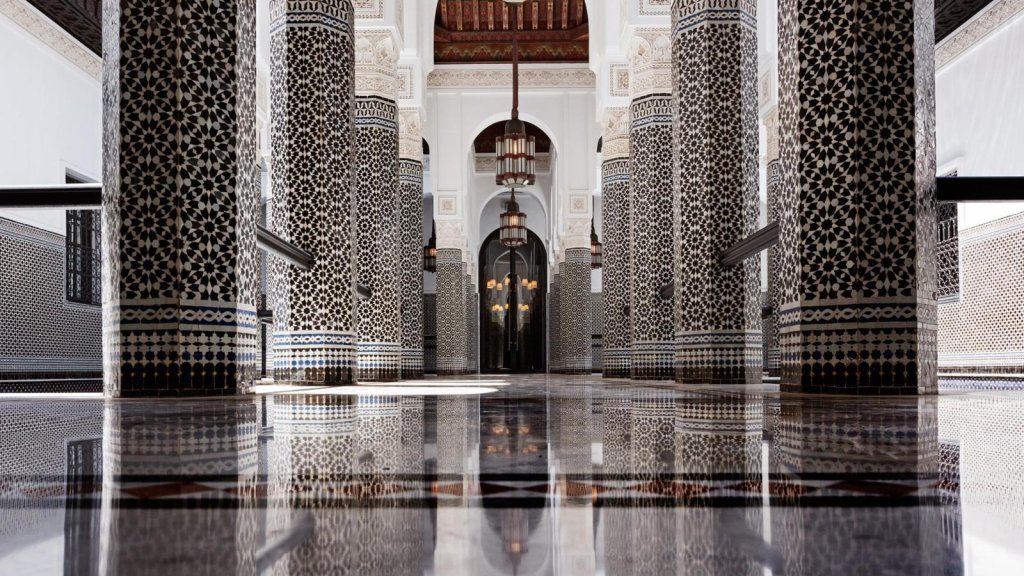 La Mamounia 
След усилена реставрация мястото се превръща в оазис на спокойствието. Този хотел в Маракеш е легендарен и в него са отсядали редица звезди, кралски особи и политици.