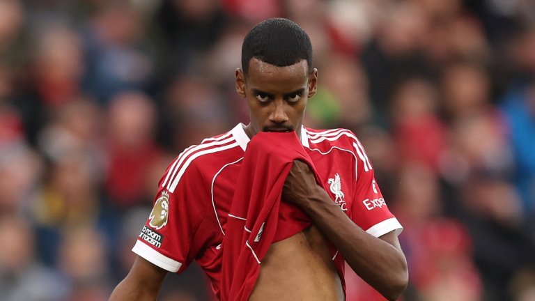 Най-големите страхове за Исак се оправдаха и това изправя Ливърпул и Слот пред трудни решения