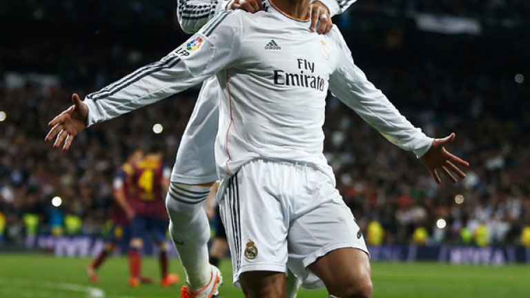 Кристиано чупи рекорди в Испания, но Реал все още е на 4 т. зад Барселона.