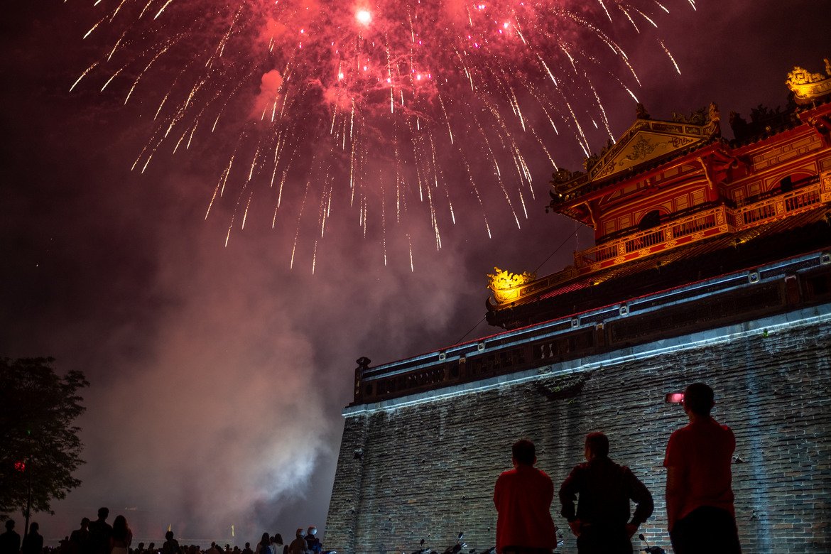 Светът посрещна Китайската Нова година на фона на новините за новия коронавирус