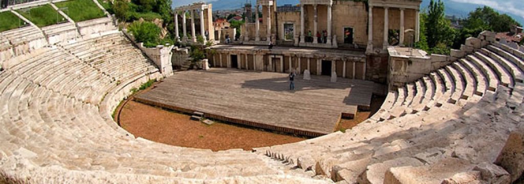 Ancient-Theatre3