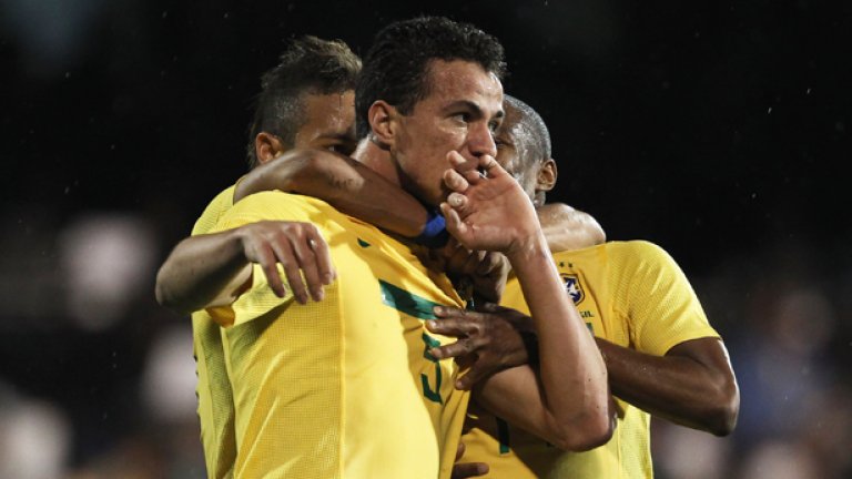 Леандро Дамиао
В Бетис не му потръгна и иска нови предизвикателства.