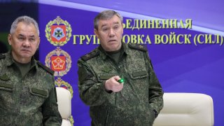 Шефът на руските въоръжени сили се появи на среща за ракетни нападения от Украйна, след като се появиха информации, че е бил махнат от поста си.