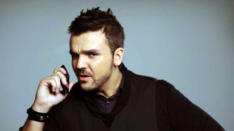 „Преди години да ти пуснат парчето беше някакъв лукс”, сеща се Графа и се радва, че днес вижда смелост в радиа и телевизии да пускат по-голям процент българска музика