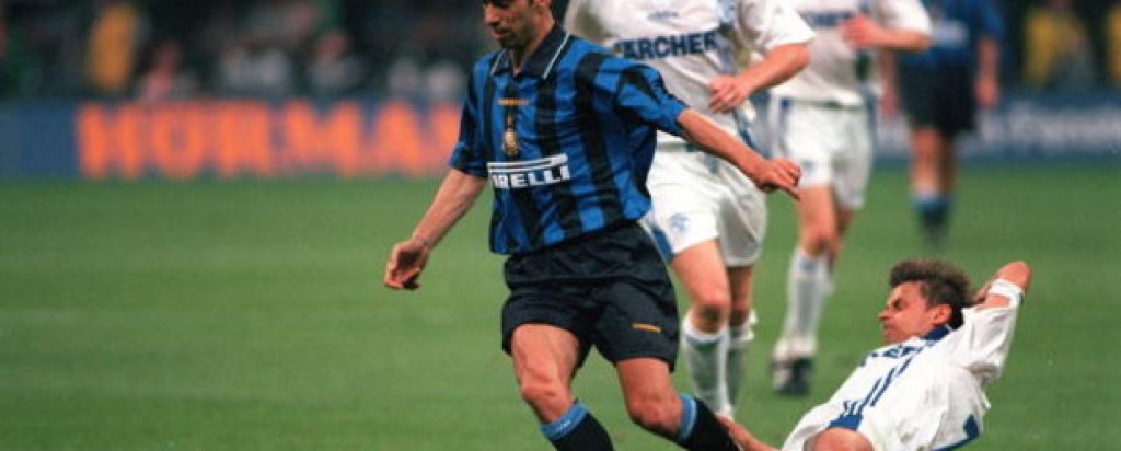 Юри Джоркаеф
Юри се радваше на три успешни години в Интер, но имаше още какво да даде на клуба, след като игра успешно след това в Кайзерслаутерн и Болтън.
