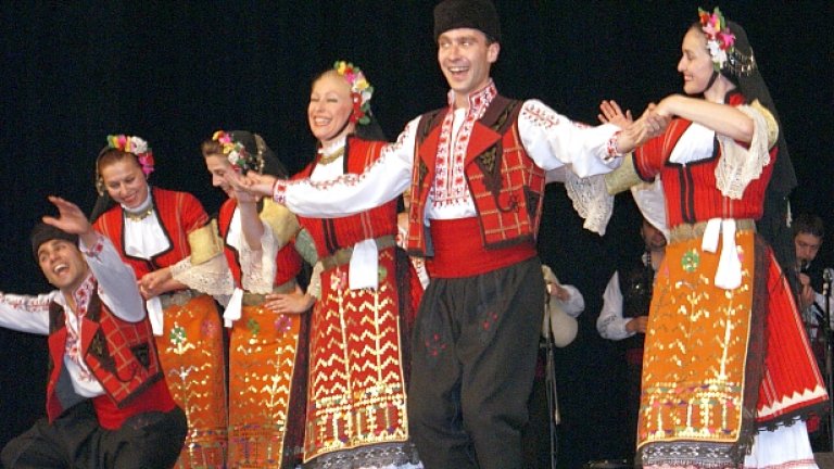 И солисти от ансамбъл "Филип Кутев" ще участват на Великденския фестивал в София