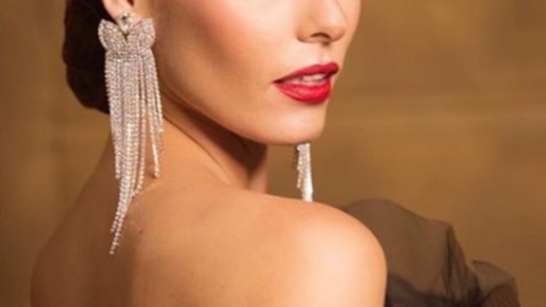 Момичето с огнената коса - Мис Франция 2018-а