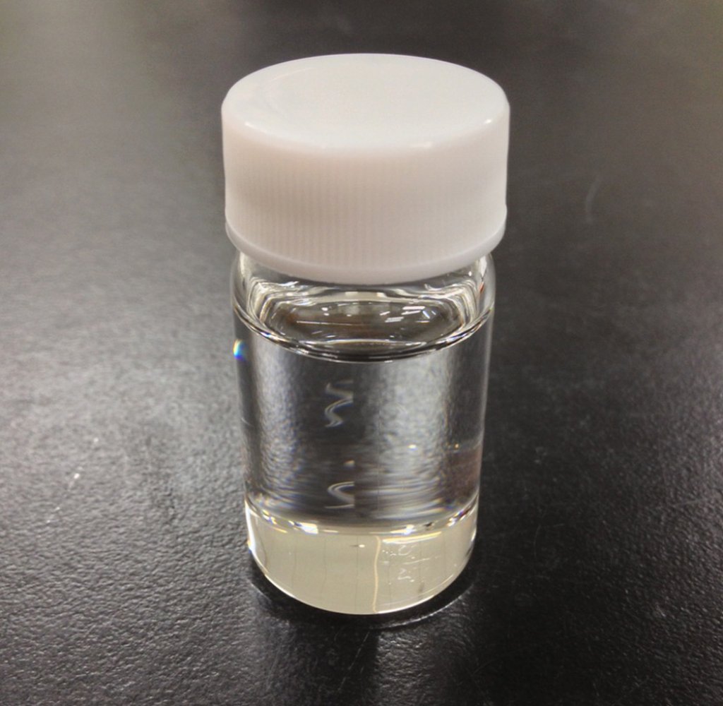 Sample_of_Dimethyl_sulfoxide_01