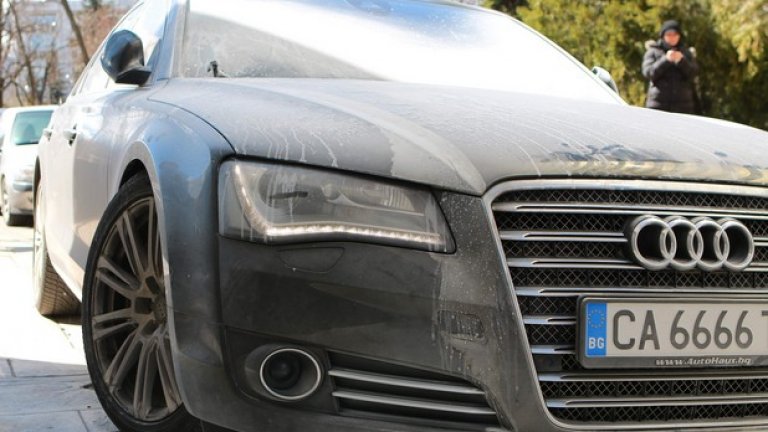 Запалиха колата на Майкъла