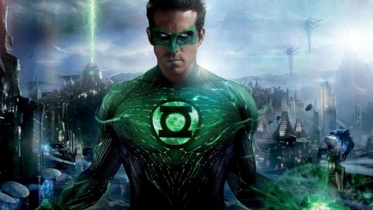 23. Зеленият фенер (Green Lantern) – 2011 г.
Загуби - $94.23 млн.
Още един тежък комиксов провал с участието на Раян Рейнолдс. Филмът излиза по кината през 2011 г. в зората на успеха на филмовата вселена на Marvel. Зеленият фенер е един от популярните герои на конкурентната издателска къща DC Comics и очакванията са, че филмът ще бъде посрещнат добре. Уви, лентата е оплюта от критиката, а публиката просто не отива да го гледа. При бюджет от $200 млн. това е един от най-скъпите комиксови бокс офис провали в историята.