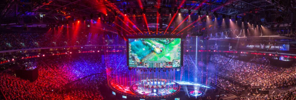 Близо 12 000 фенове на видеоигрите присъстваха на световното първенство на League of Legends през октомври 2015 г. в Mercedes-Benz Arena в Берлин. Милиони геймъри от цял свят проследиха събитието онлайн. Вижте в галерията 5 от най-масовите и популярни видеоигри за е-спортове.