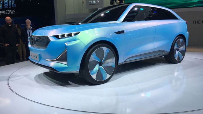 Great Wall Way X 
Way X също се намира между концептуалните електромобили и производството за автопазара. Той се отличава с приятен дизайн, а бебешкосиният цвят е труден за подминаване. Моделът на китайския производител е да може да измине до около 480 км с едно зареждане. 
Вътре е оборудван с виртуално предно табло и седалки, които наподобяват тези в Hyundai Concept 45. Точно това предложение на Great Wall е създадено специално за автоизложението във Франкфурт, но от компанията имат амбициите да разработят електромобила и той да стигне до серийно производство.