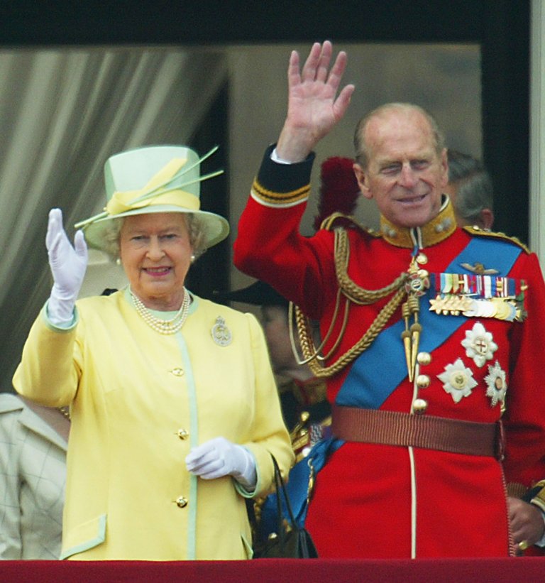 Кралица Елизабет и принцът консорт Филип, херцог на Единбург