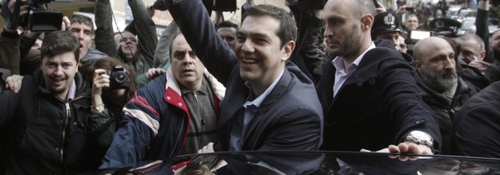 syriza-chef-alexis-tsipras-bei-der-stimmenabgabe-