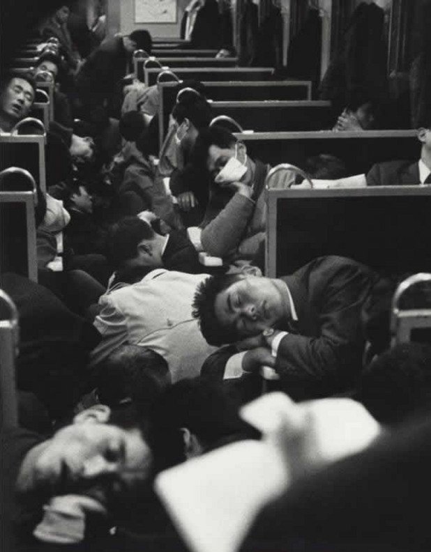 Влак в Япония, ранна утрин, 1964-та
