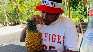 Хамилтън наистина вярва в идеите, които проповядва.