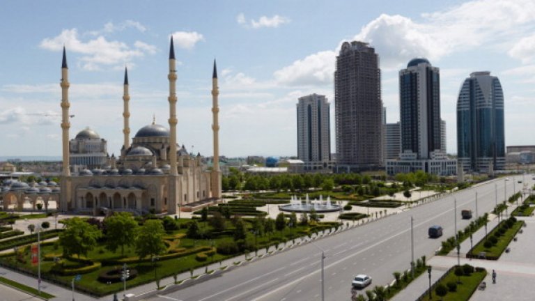 Чеченският президент Рамзан Кадиров отрече информацията, че в Грозни е проникнала голяма група терористи