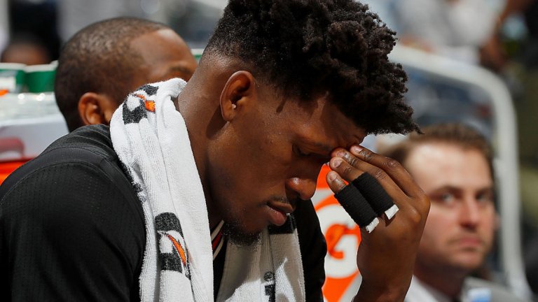 Джими Бътлър в Минесота Тимбърулвс
Бътлър премина заедно с №16 от последния драфт Джъстин Патън в Минесота, а в замяна Чикаго Булс получи Крис Дън, Зак Лавайн  и Лаури Маркканън. Сега Бътлър ще може отново да работи с бившия си треньор от Булс Том Тибодо. За тима на Минесота се очертава светло бъдеще, тъй като там играят двама от сочените за бъдещи звезди на лигата – Карл-Антъни Таунс и Андрю Уигинс.