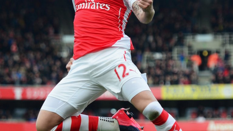 Шоуто на Жиру! Французинът бележи при домакинската победа над Уест Хем, което му доставя огромно удоволствие.