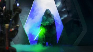 Създателите на The Mandalorian разказват какво е трябвало да направят, за да съхранят изненадата за феновете цяла една година.