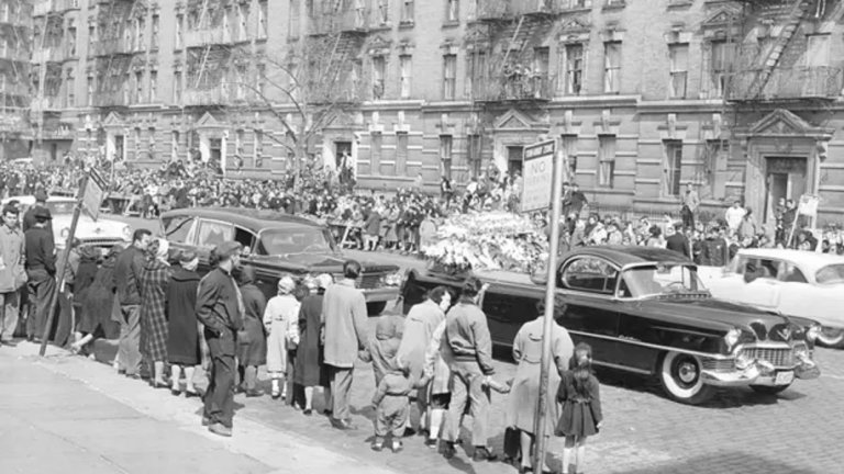 "Марикон, ще оправя и теб, и мъжа ти!": Боксьорът-гей, който уби присмехулника, издал тайната му