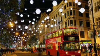 1384297223-oxford-street-christmas-lights-switch-on-in-london_3218797