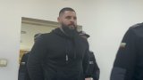 Според адвокатите му тя го е заплашвала с убийство