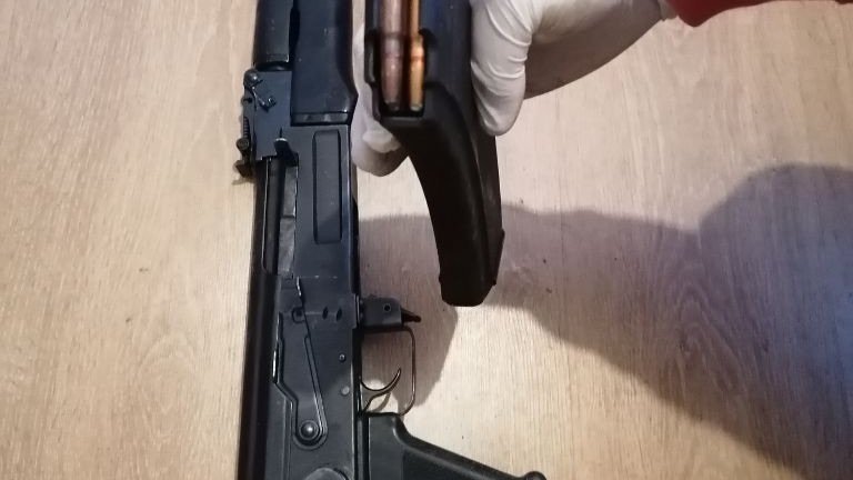 Четирима души са били намесени в престъпната схема