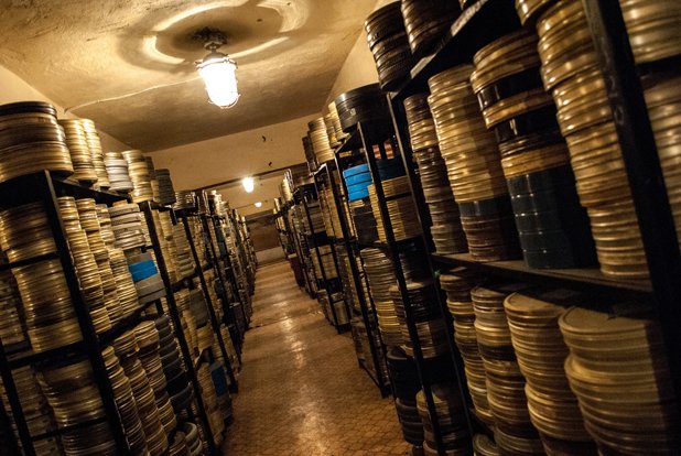 Филмотеката пази уникално ценни материали, но архивите й гният 