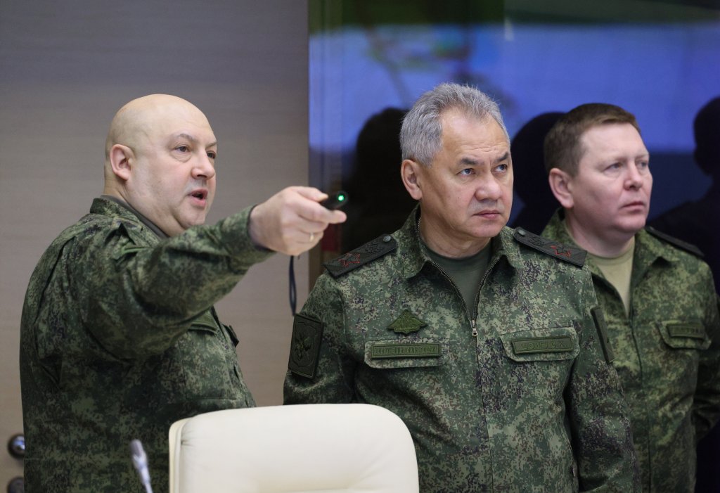 Путин пита военното командване как да продължат в Украйна