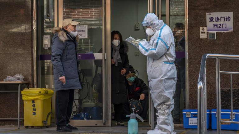 Мярката идва след решението на азиатската страна да разхлаби мерките срещу коронавируса, което доведе до скок в броя случаи.