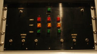 National_Museum_of_Crime_and_Punishment_-_Delaware_lethal_injection_machine_(2868729627)
