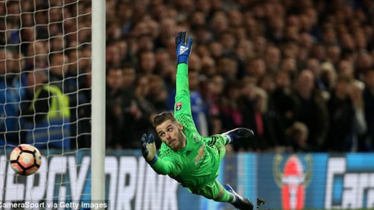 Де Хеа е извънземна класа
Испанският национал се радва на още един брилянтен сезон. Получи гол във вратата си от сериозно разстояние, но извади много положения. Той е най-добрият в Англия, а вероятно и в света.