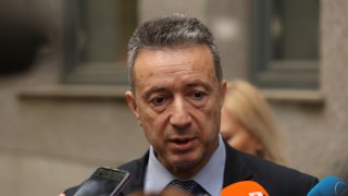 Янаки Стоилов предлага на ВСС да освободи Гешев като главен прокурор