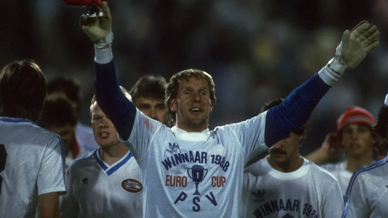 Без Ромарио и Робен: Най-великите 11 на ПСВ в историята