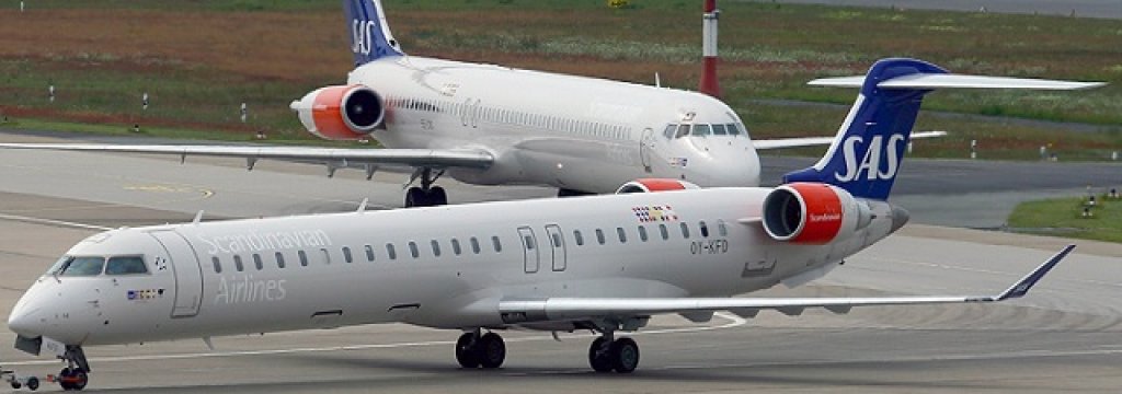 Canadair_CL-600-2D24_Regional_Jet_CRJ-900,_Scandinavian_Airlines_-_SAS