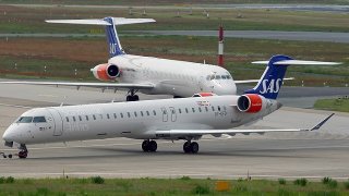 Canadair_CL-600-2D24_Regional_Jet_CRJ-900,_Scandinavian_Airlines_-_SAS
