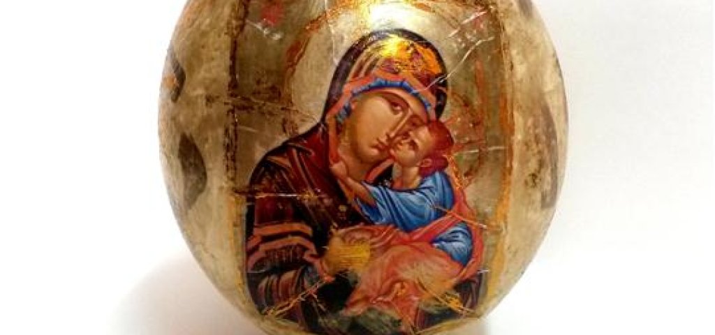 Гинес го каниха да се съревнова за най-малката миниатюра на Дева Мария в света 