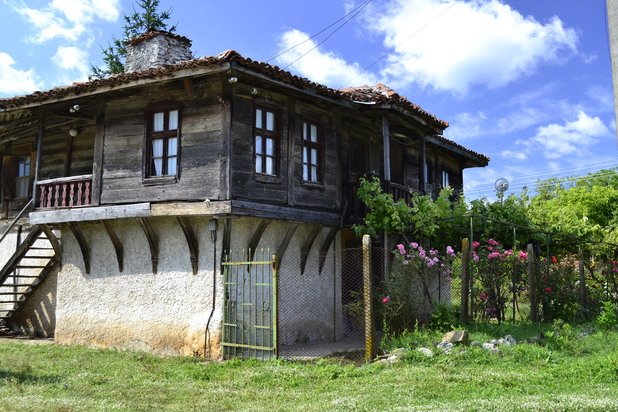Село Бръшлян е увековечено със старото си име Сърмашик в странджанския химн "Ясен месец". През 1982 г. селото е обявено за архитектурен резерват и много от старите къщи са реставрирани.