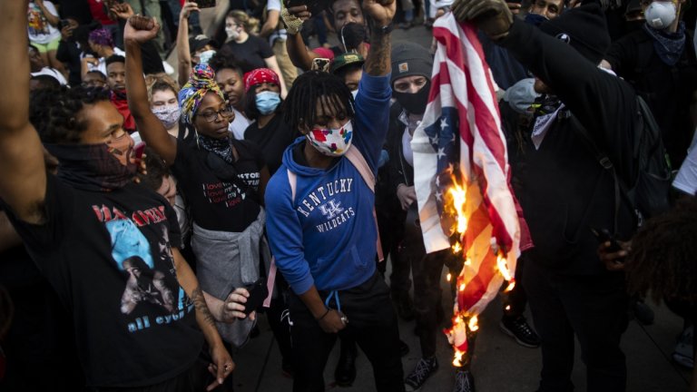 Не, протестите заради смъртта на Джордж Флойд няма да решат проблемите на САЩ с расизма