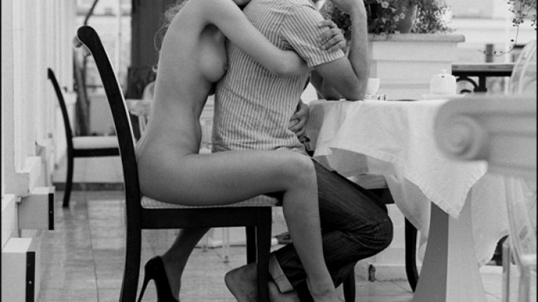 Черно-бяла голота (18+)