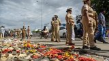 Партията на актьора Виджай е събрала над 20 хиляди души в събота (на снимката: полицаи охраняват мястото на инцидента)