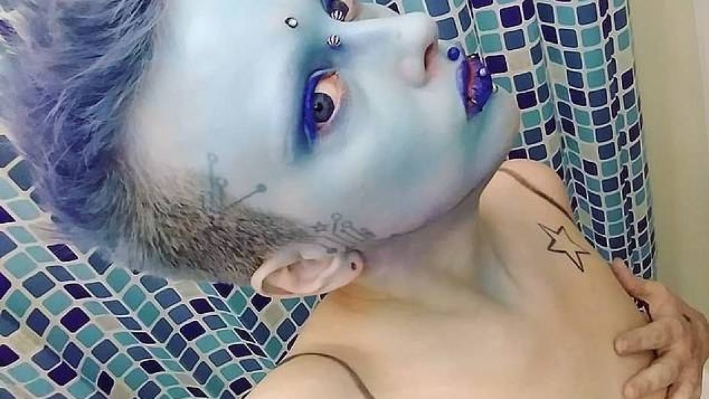 jareth-nebula-bathroom