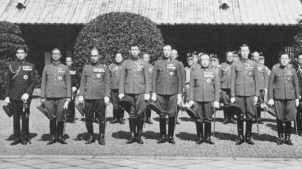 Japan_&_Korea_Imperial_family_Yasukuni_1938-10_(cropped)