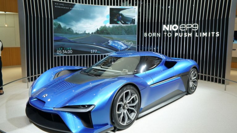 Nio EP9 
Nio често е наричана "китайската Tesla" и EP9 трябва да е суперколата, олицетворение на бизнес амбициите на компанията. Прототип на електромобила беше представен още през април 2017 г., но сега той влиза в серийно производство, след като всички специфики на колата бяха уточнени и зададени на завода в близост до Шанхай.
Колата вдига до 313 км/ час и разполага с 335 конски сили. Благодарение на тях EP9 вдига от 0 до 100 км/ час за 2,7 секунди. С едно зареждане електромобилът може да измине до 427 км. Той разполага и с впечатляваща система, която позволява зареждане до половината на капацитета на батерията само за 8 минути. 
EP9 може да се движи напълно автономно. Първите 16 коли от серията са продадени за по 1,2 млн. долара.