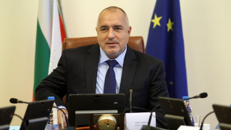 В много държави има огромни общности и малцинства и според премиера целта е те да бъдат сатанизирани и да се получи разделение между мюсюлмани и християни, да се създаде хаос.