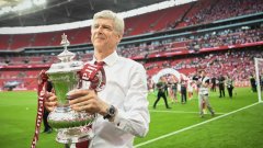 Арсен Венгер ще остане начело на Арсенал поне до края на сезон 2018/19