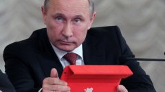 Сривът на рублата от 16 декември е най-тежката валутна криза за 15-те години управление на Владимир Путин.