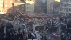 Двама загинали и най-малко ранени след като седем етажна сграда се срути в Истанбул. Инцидентът е станал в квартал Зейтинбурну.