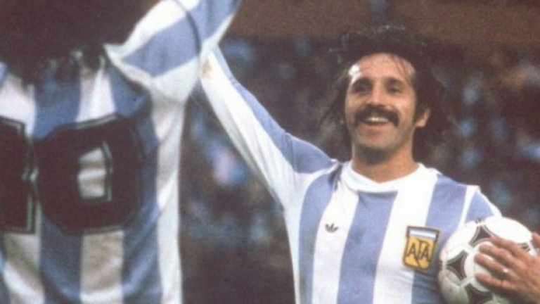 Леополдо Луке (играл за Аржентина от 1975 до 1981)
22 гола в 45 мача
